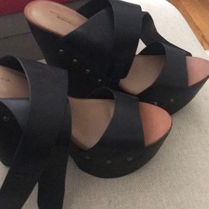 Bcbg maxazria wedges sandals runway collection